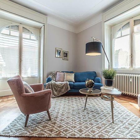 Joivy Sophisticated 3-Bed Flat With Desk Milão Exterior foto