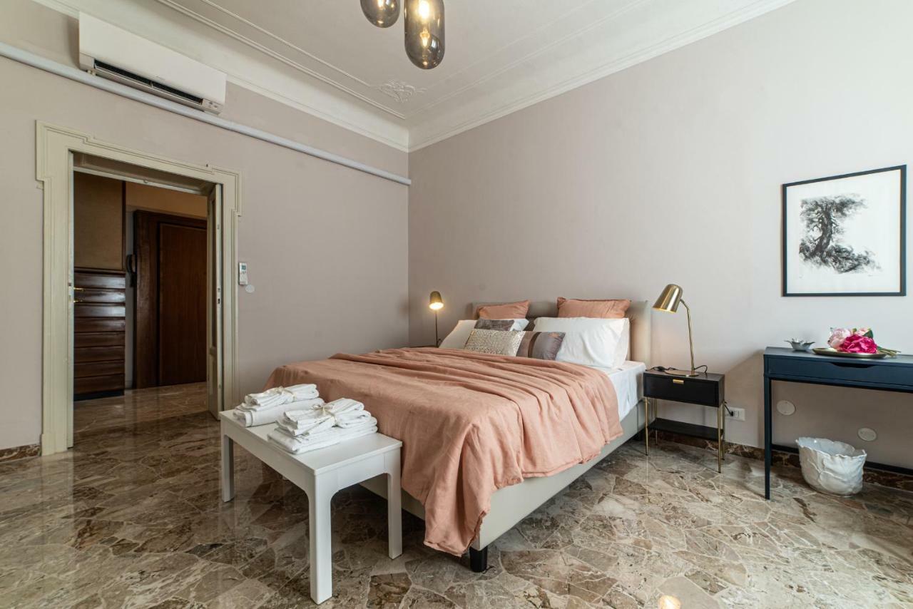 Joivy Sophisticated 3-Bed Flat With Desk Milão Exterior foto