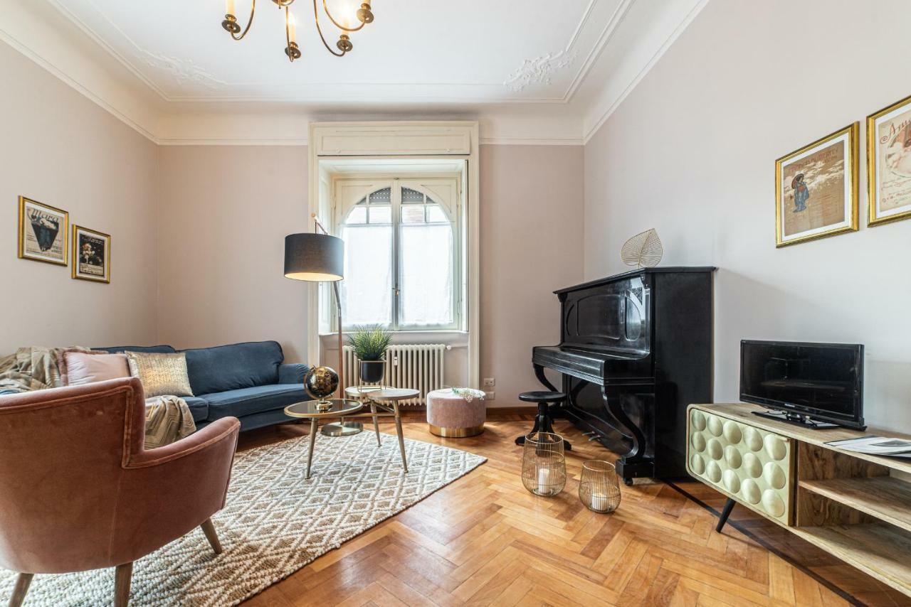 Joivy Sophisticated 3-Bed Flat With Desk Milão Exterior foto