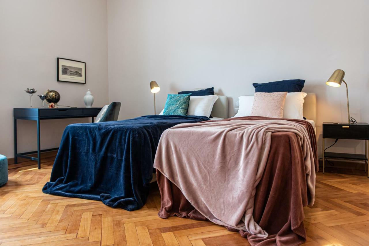 Joivy Sophisticated 3-Bed Flat With Desk Milão Exterior foto